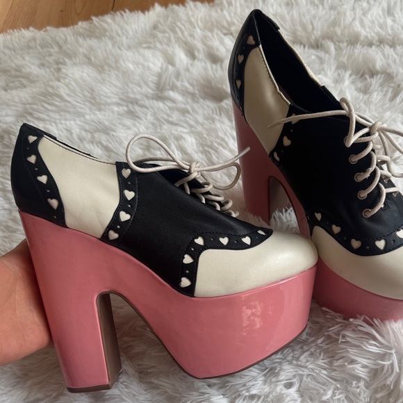 Dolls Kill sugarbaby sugarthrillz Black and Pink heart Oxford Platform Shoes - Picture 4 of 6